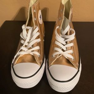New Rose-Gold Converse SZ 8 WMS!